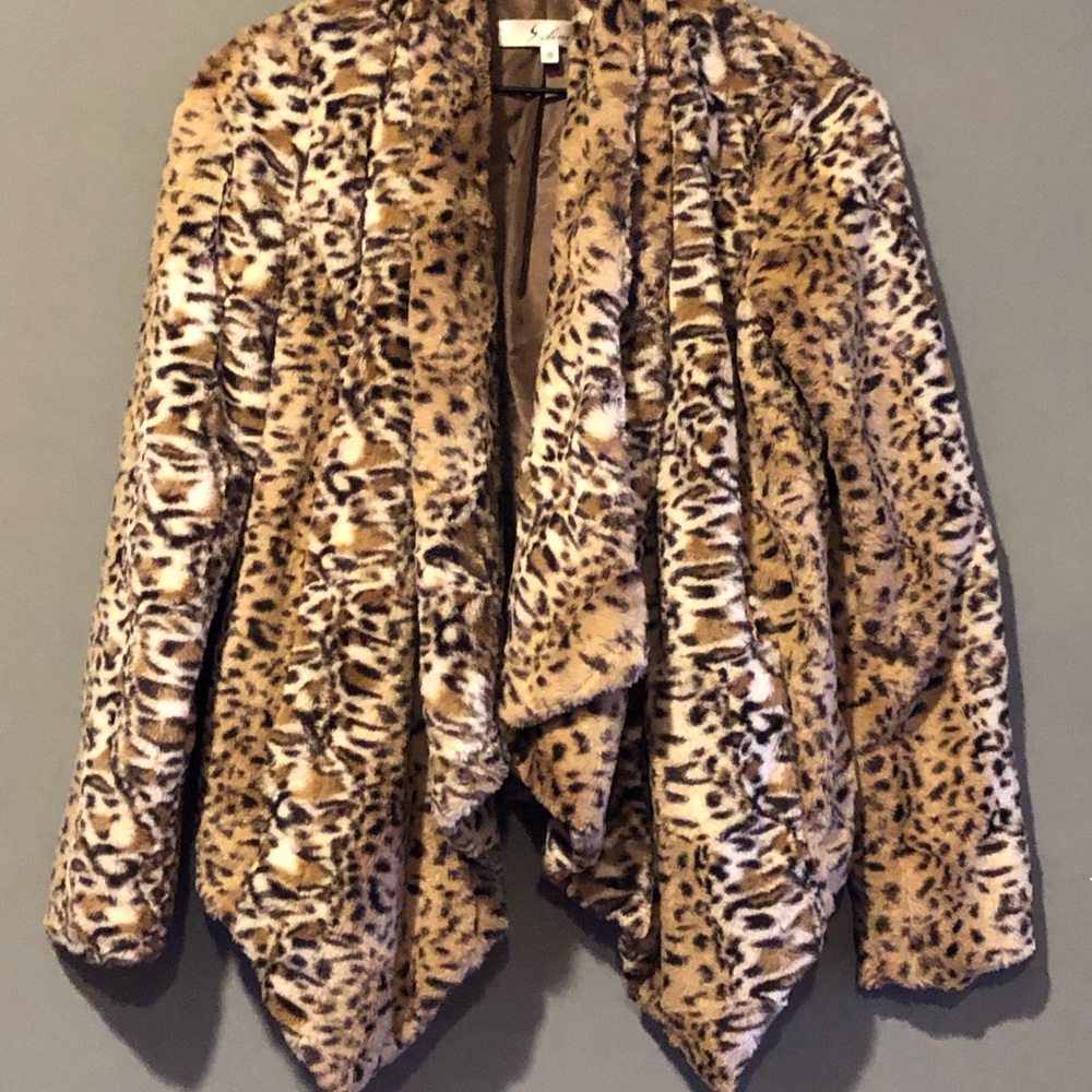 Furry leopard Fab coat